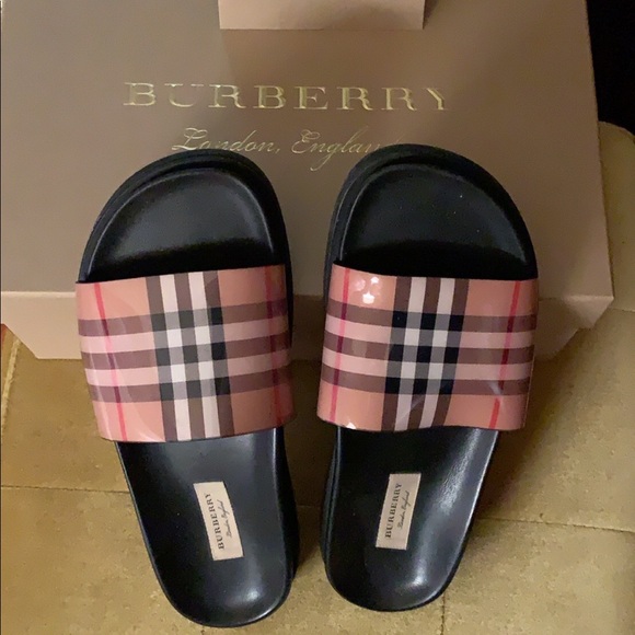 Burberry Slides - Picture 1 of 5